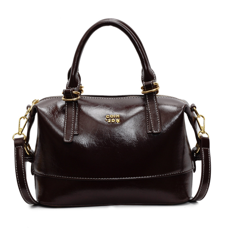 Nicho Zhong bolso de mano de tendencia retro mujer 2025 nuevo paquete de hombro casual universal viaje de alta calidad sensación de mochila