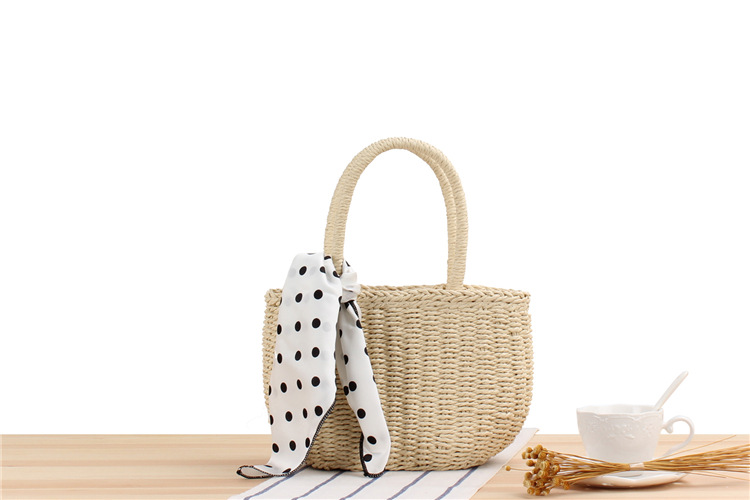 New Handmade Straw Woven Beach Woven Women's Casual Handbag19*12*18cm display picture 3