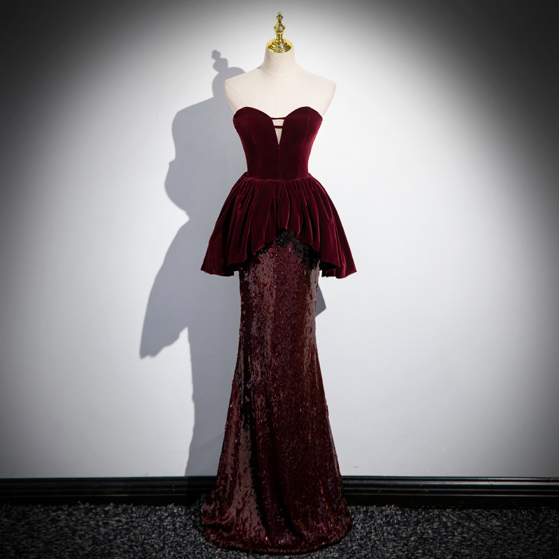 Banquet evening dress women's high-end light luxury niche senior sense annual meeting host tube top red solo vocal music art test Banquet evening dress women's high-end light luxury niche senior sense annual meeting host tube top red solo vocal music art test