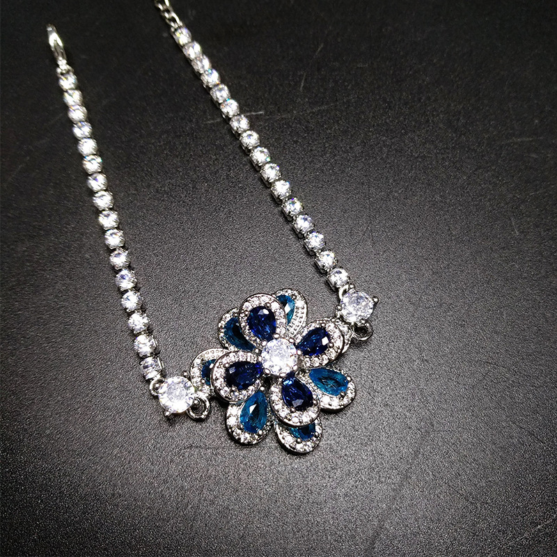 Fashion Flower Copper Inlay Artificial Gemstones Bracelets