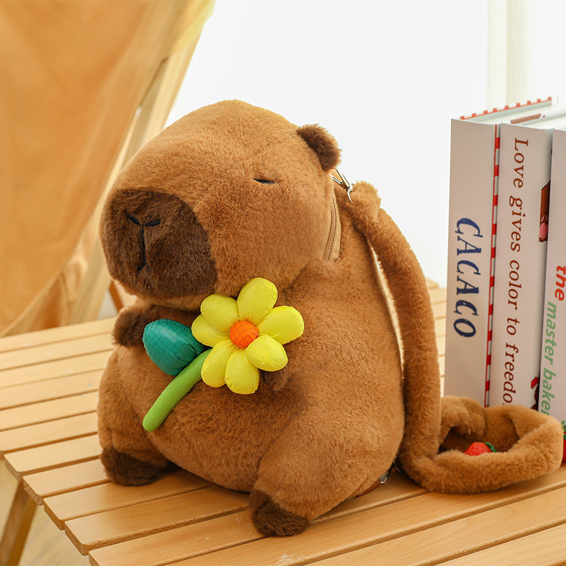 Comercio exterior nueva mochila de felpa Kapibala al por mayor muñeca de carpincho para niños