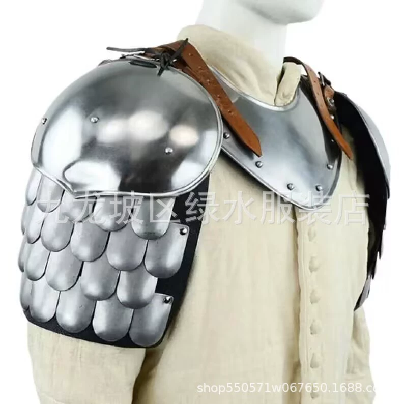 2023 Внешняя торговля Самурай многослойный рыбий чешуя кожаный плечевой пояс плечевая накладка драма вычет COS реквизит для фотосъемки