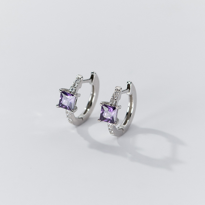 Eloch s925 plata esterlina diamante de color cuadrado bucles de orejas de estilo ligero diseño de lujo temperamental joyas de orejas mujeres M04335