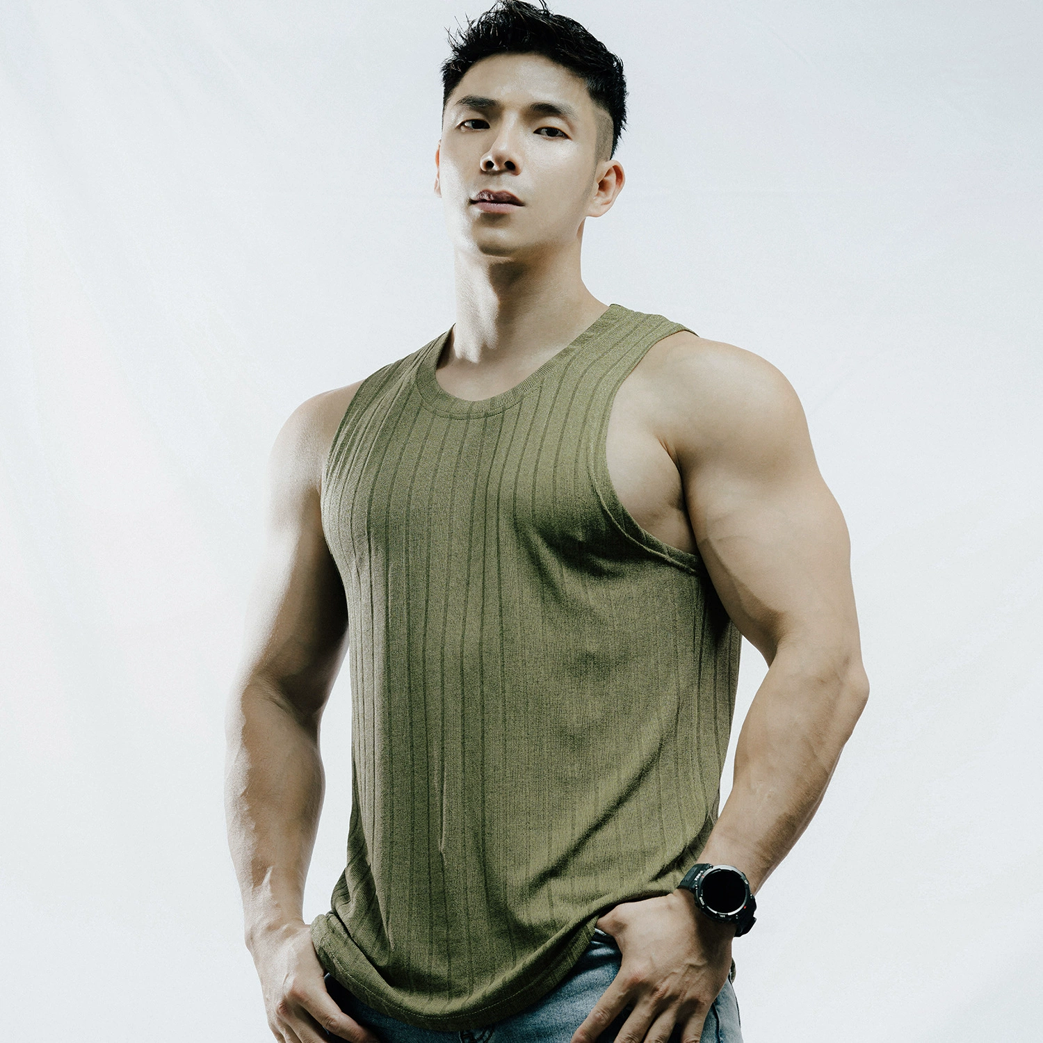 Летний мужской новый спортивный досуг бег фитнес-тренинг сплошной цвет эластичные сухие круглые безрукавные жилеты