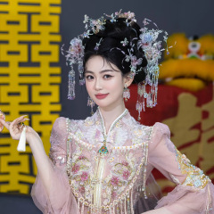 ヘラの新型減齢ピンク造花液水晶流蘇髪かんざし結婚花嫁秀禾龍鳳羽織髪飾り