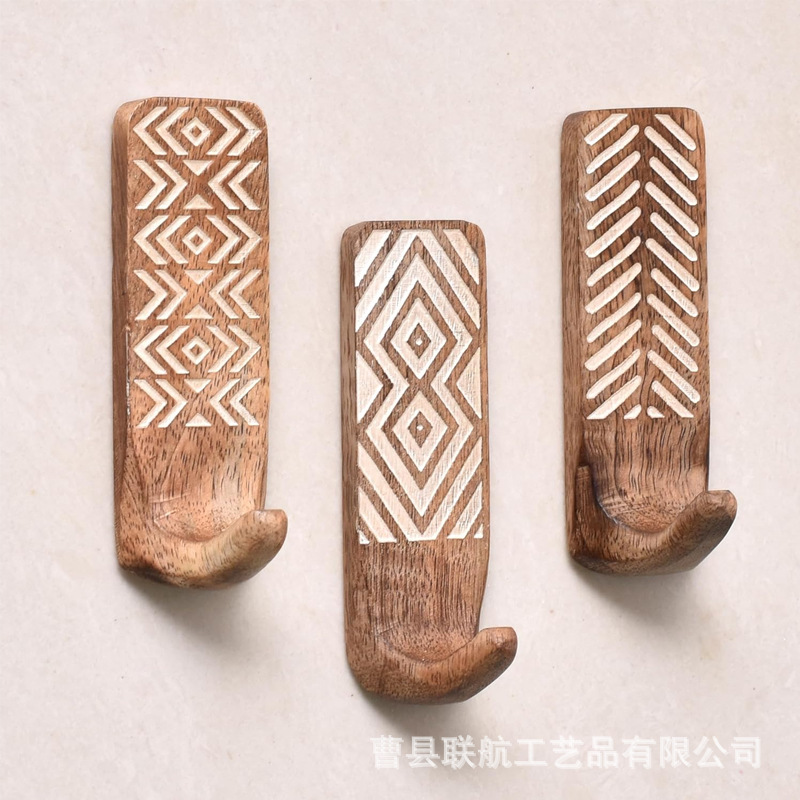 3pcs Wooden Wall Hooks Adhesive Wall Hooks Creative Key Decorative Hooks Porch Wooden Hanger
