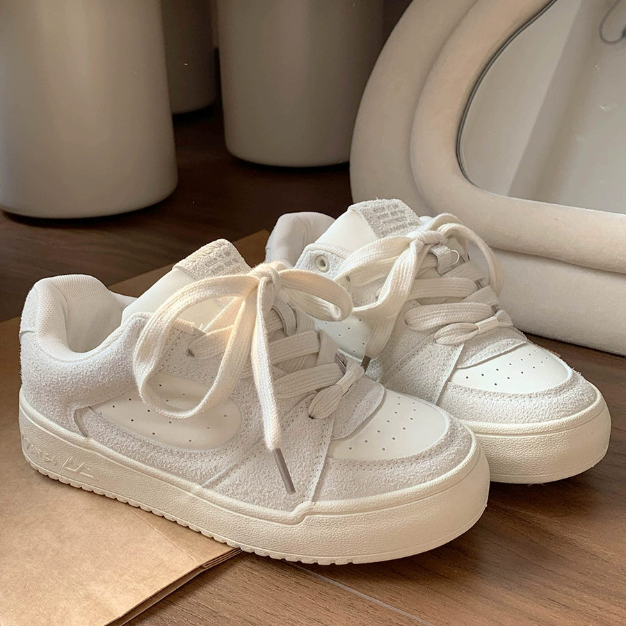 Прилив и взрыв мяты Mangbo сети красные белые туфли 2024 новый летний дикий толстый дно нишевые хлебные доски