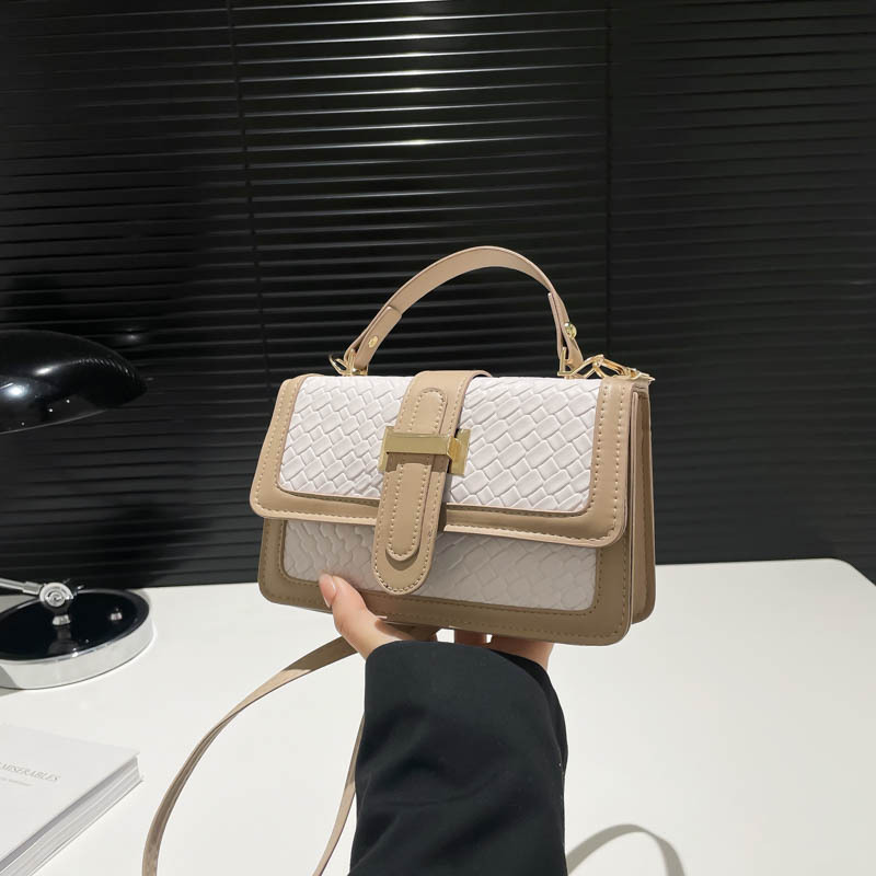 Tejido color sólido 2025 simple combinación de colores moda compras casual retro calle mensajero bolso cuadrado pequeño de un solo hombro