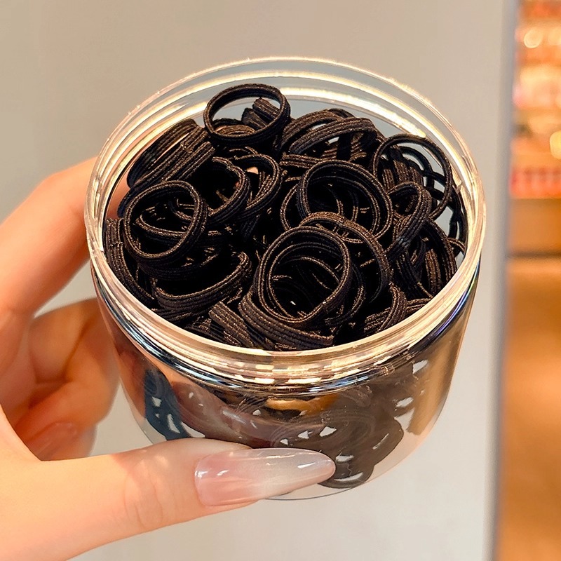 El volumen de cabello del bebé es pequeño, la cuerda para la cabeza es linda, la banda elástica para el cabello de las niñas no daña la cuerda para el cabello