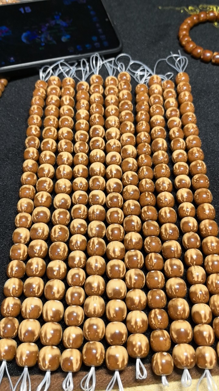 紫金鼠半山半水精工半实心油核手串文玩佛珠厂家直销