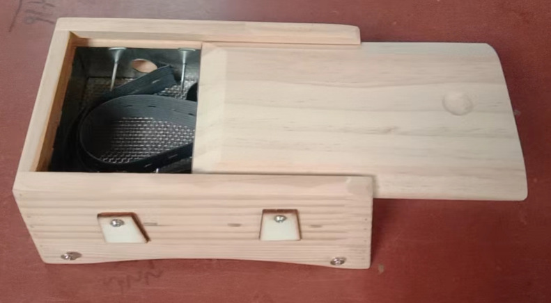 Wooden Moxa Box 6 Needle Moxibustion Burner for Home Use on Waist Abdomen Legs and Full Body specifications