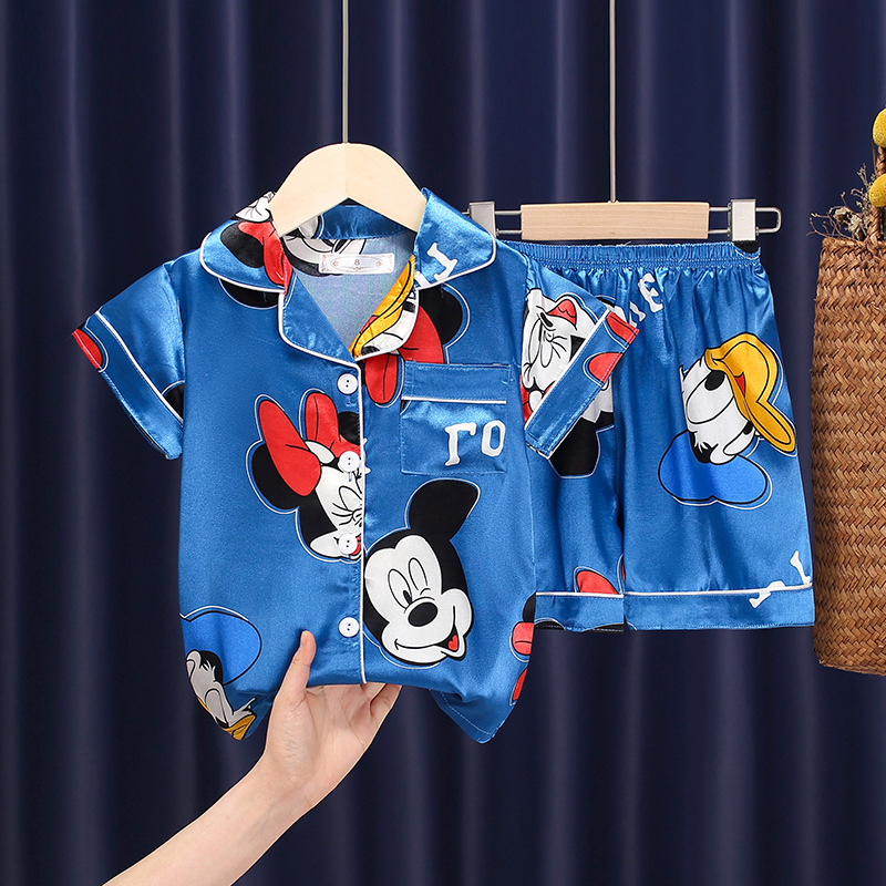 Pijamas de verano para niños Pijamas para adultos de niñas de dibujos animados de seda de hielo Ropa para padres e hijos Cardigan para niños Traje de manga corta Homewear