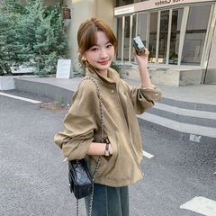 卡其色休闲翻领短外套女秋季韩系今年流行