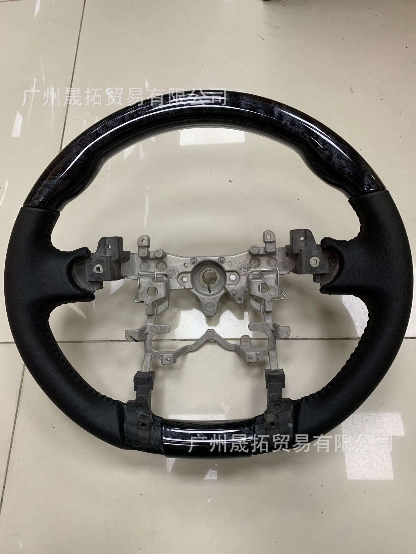 Suitable for Prius 30 Series Steering Wheel Black Wood Grain Prius Black Wood Grain 4-Spoke