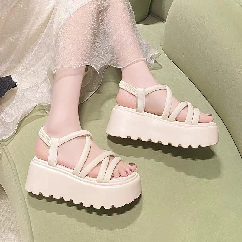 2025 новые летние сандалии с внутренней подкладкой 7 см, подходящие юбки, повседневные сандалии, римские сандалии, пляжные сандалии