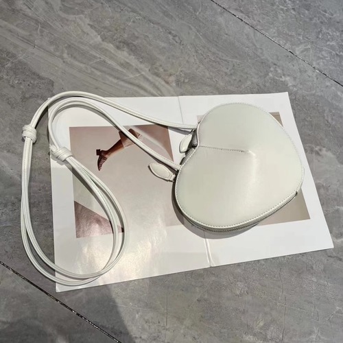 New  Spring Heart-Shaped Shoulder Crossbody Bag Small Phone Bag Peach Heart Women's Bag Korean Style Versatile Fashion Item