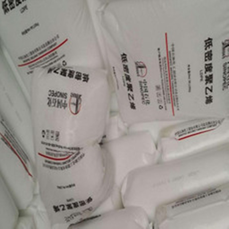 16883781688_1976400037.230<i></i>x230