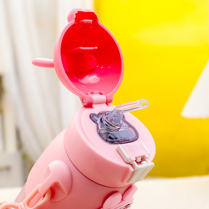 316 tazas de acero inoxidable para niños de dibujos animados lindos tazas de paja de estudiantes portátiles de alto valor facial se pueden llevar