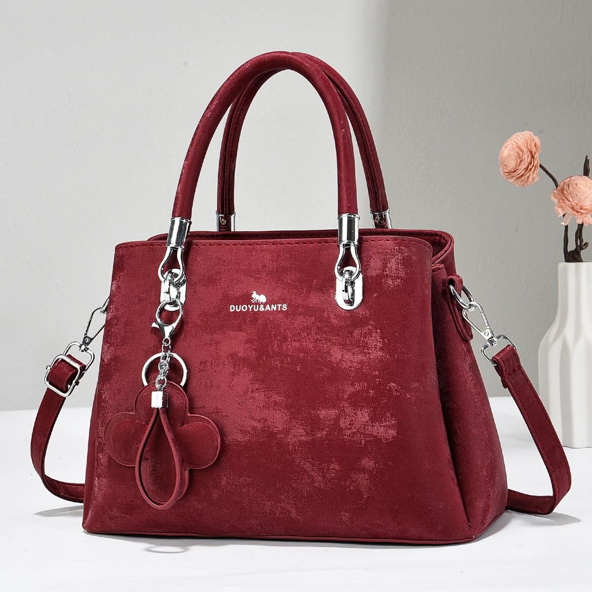 Bolso de mujer 2025 nuevo bolso de mensajero de un solo hombro para mujer bolso portátil de alta calidad práctico de gran capacidad para mujer