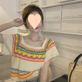 甜美清新彩虹条纹镂空短袖针织衫女夏季宽松显瘦辣妹方领短款上衣