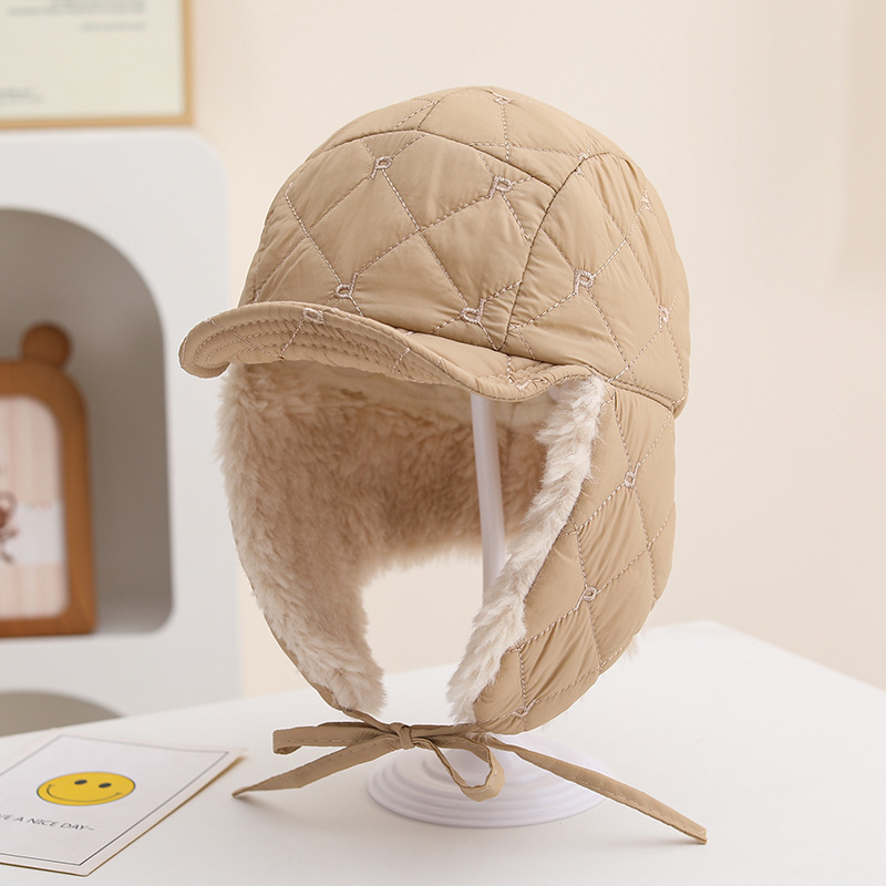 Sombrero de bebé de invierno para viajar al aire libre para niños y niñas y niñas con sombrero de lana caliente Lei Feng moda dos sombreros de lengua de pato para niños