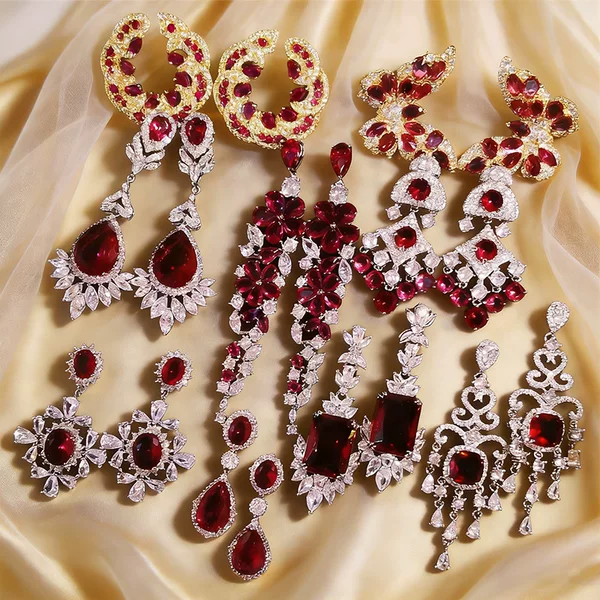 French Court-Style Zircon Geometric Flower Earrings, Light Luxury, High-End, Elegant Earrings, Fashionable and Exquisite Earrings Wholesale