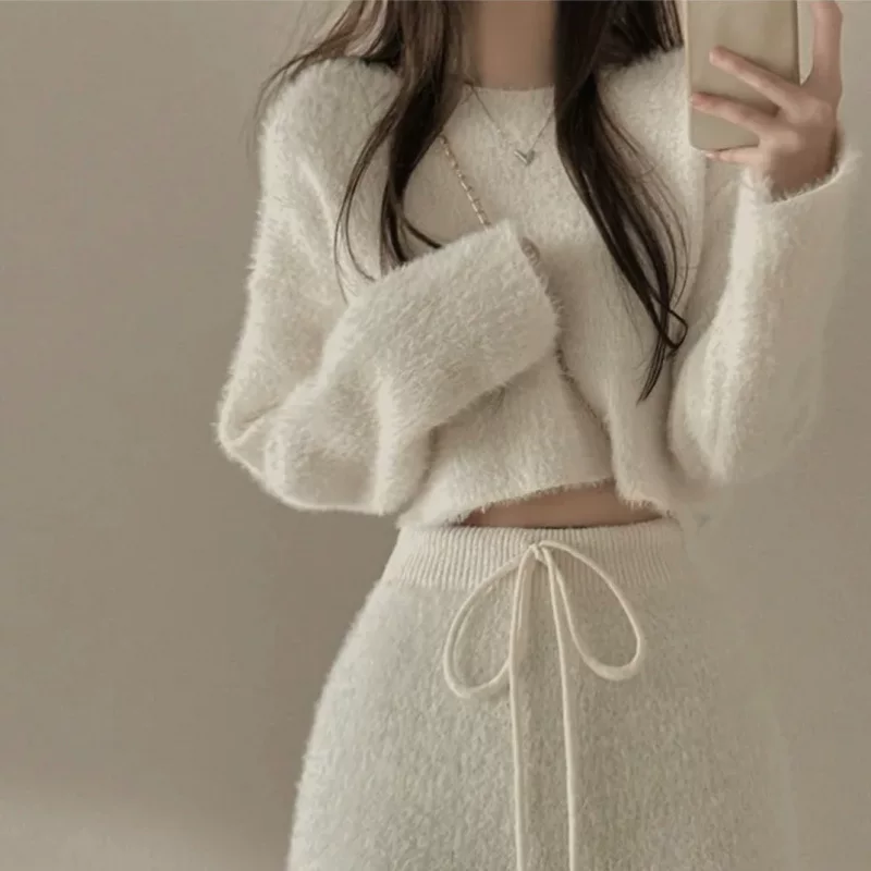 Вязаный свитер, комплект, юбка, корейский стиль, стиль Chanel, акцент на бёдрах