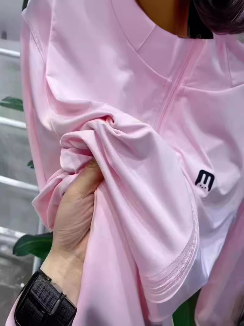 2024新型ウサギ二代氷糸日焼け止め服衝突色つなぎ日焼け止めシャツカップル黒ゴム日焼け止め服紫外線