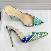 �¿�W���ļ��Gɫ�߼y��Ƥ�߸�Ь���^�\�ڼ�����Ь�Ըаٴ��a��