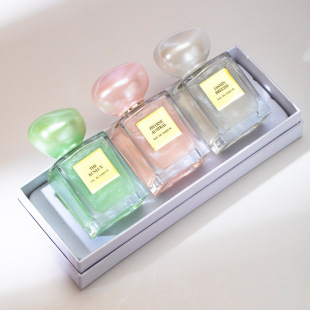 ���ƼtɫŮʿ��ˮ�־����㵭�����W��������������ˮ���b���l