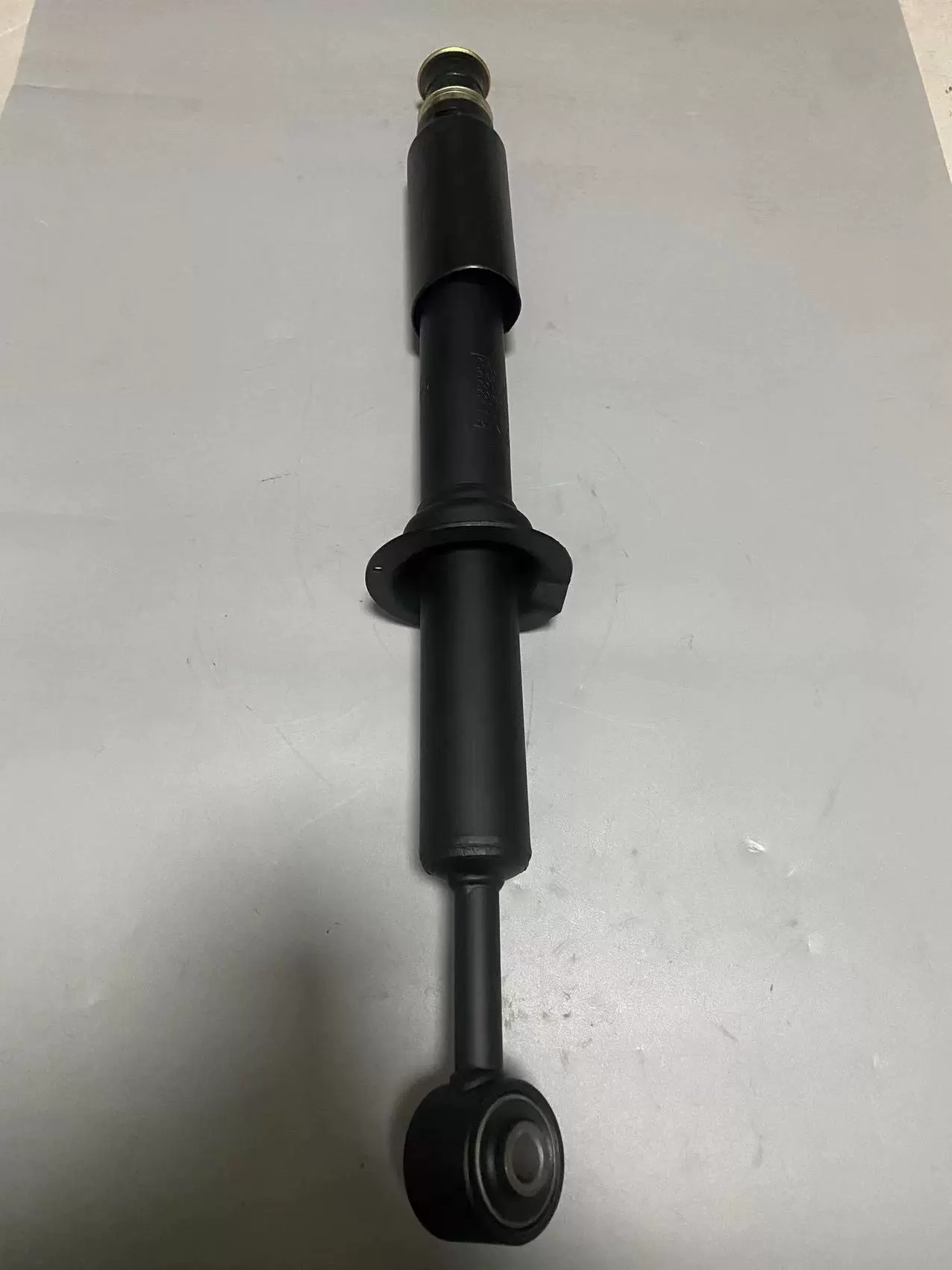 [批发汽车零件悬架减震器：48510-09J90用于HILUX VIGO KUN25]