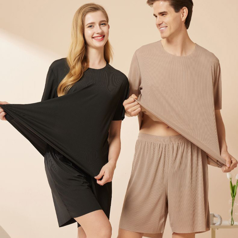 Pareja de pijamas fríos para hombres de verano delgados pantalones cortos caseros de hilos de hielo se pueden usar con ropa de casa de damas