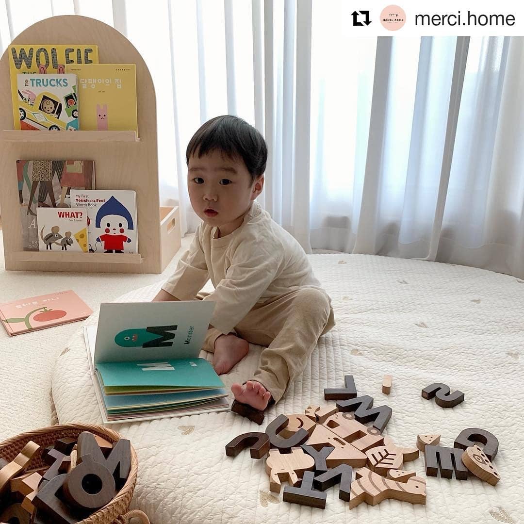 Children's Bookshelf Picture Book Shelf Kindergarten Solid Wood Storage Bookcase Home Simple Floor-standing Creative Baby Bookshelf