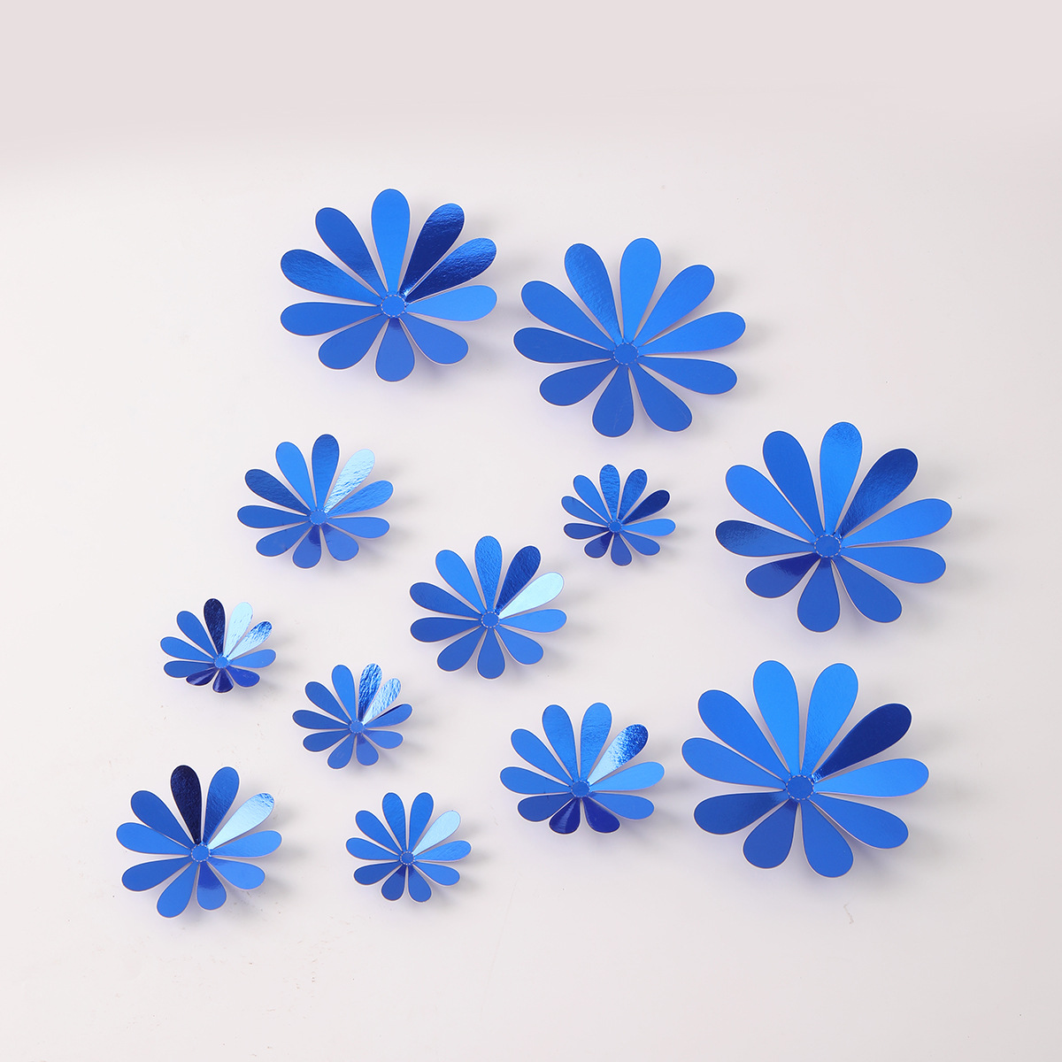 Lot de 12 autocollants muraux 3D en forme de fleurs, métallisés et multicolores, de style transfrontalier._voghion.com