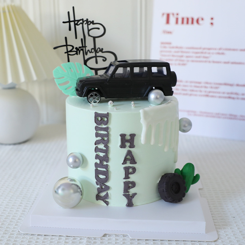 Black off-road vehicle male god boy baking cake decoration decoration Huili car model birthday card plug-in