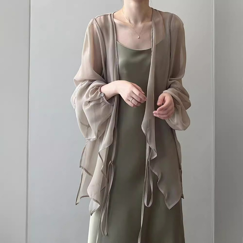 Chiffon Sunscreen Shirt Women's Summer Thin French-style Top Loose Cardigan for Small Size Dressing Shawl Jacket Blouse Chiffon Sunscreen Shirt Women's Summer Thin French-style Top Loose Cardigan for Small Size Dressing Shawl Jacket Blouse