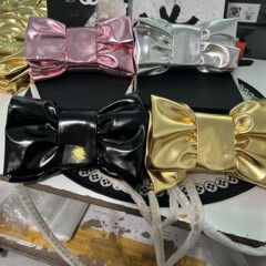 24B専門店の同モデルの小香風ネットの赤いタイプの晩餐会は手の坊の蝶結びを包んで肩を斜めに掛けてチェーンを掛けて女性を持ちます。