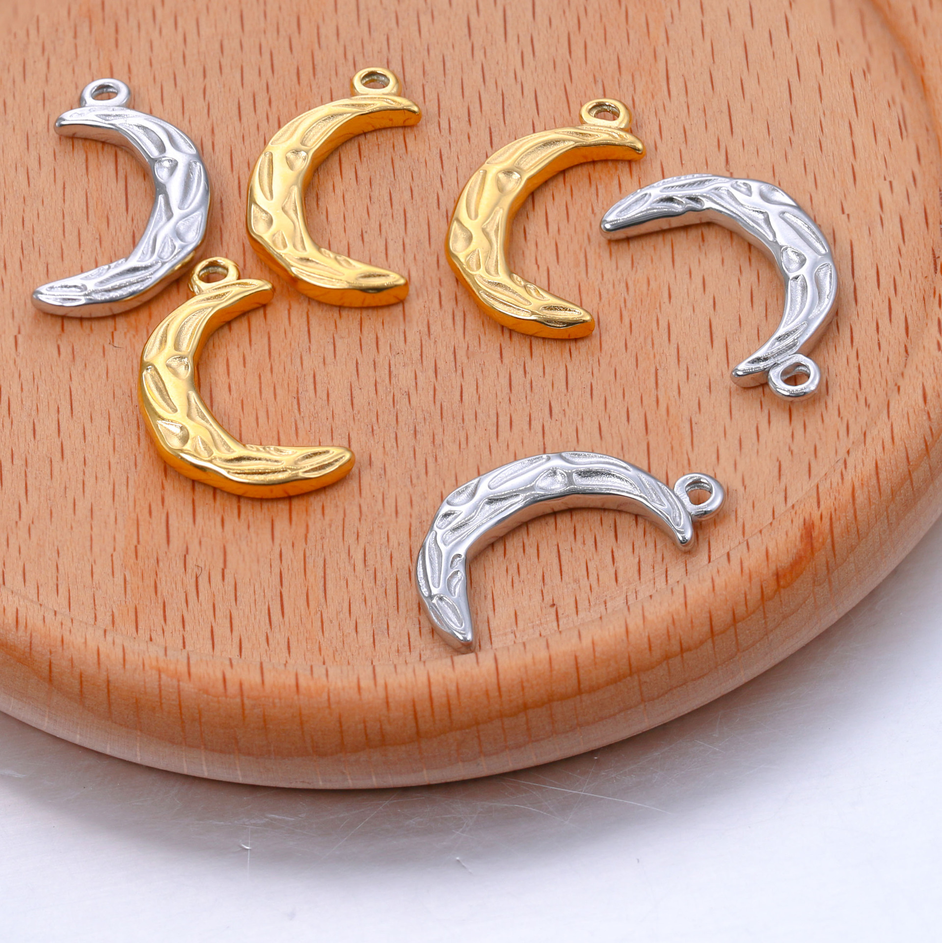 3 Teile/los Edelstahl Crescent Charms Unregelmäßige Faltige Mond Anhänger DIY Halskette Armband Schmuck Handwerk Machen Zubehör – Detail 4