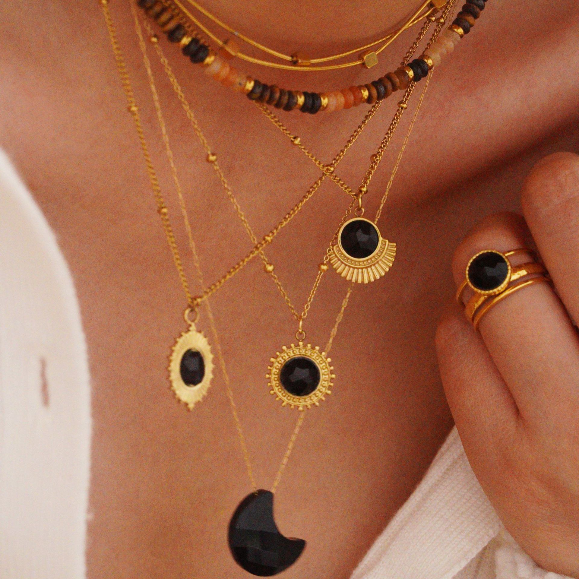 Simple Style Moon Natural Stone Titanium Steel Necklace In Bulk display picture 2