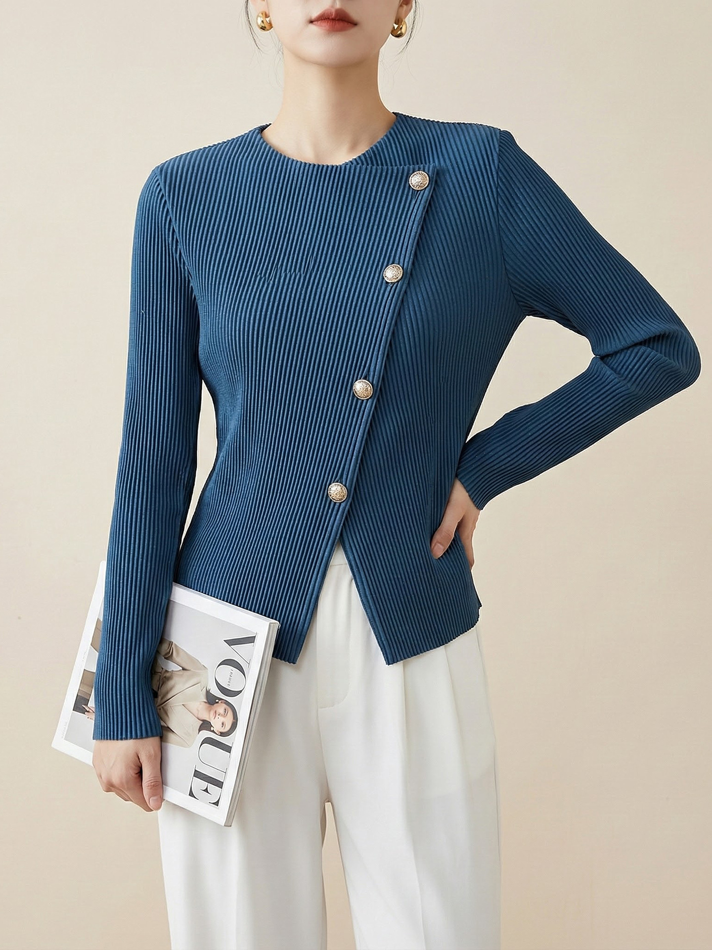 Ropa de mujer alta sensación de primavera de moda irregular nicho de cuello redondo temperamento de manga larga tres camisetas de casa