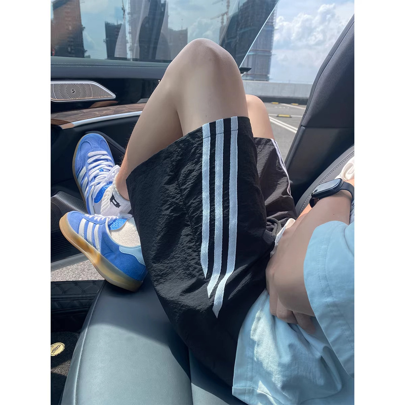 Plus-Size Striped Quick-Dry Shorts for Men, Summer American Style Color-Block Three-Stripe Straight Beach Shorts, Trendy Versatile Five-Point Shorts