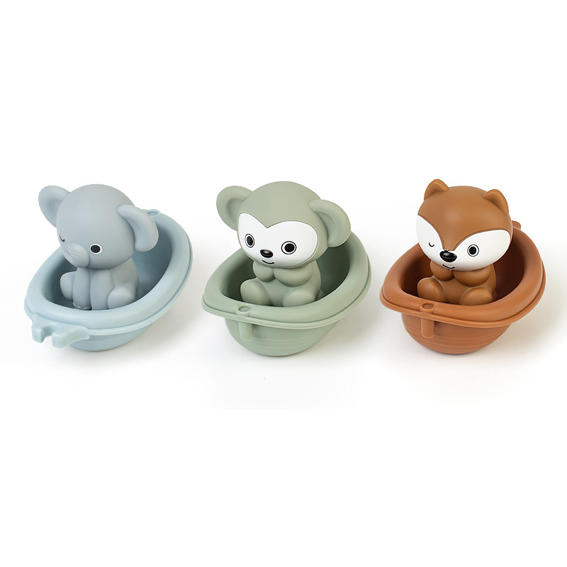 색상 상자에 배 3마리 + 동물 3마리(코끼리 + 원숭이 + 여우)