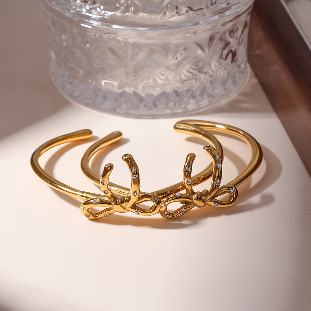 2024 venta caliente 316L lazo de fundición con brazalete abierto de diamantes pulsera no se desvanece, joyería de mujer 18K