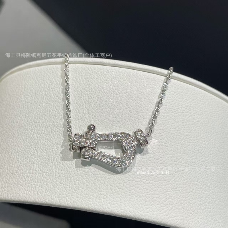 费雷德高版本马蹄扣项链女轻奢小众18k金高级感百搭送女友闺蜜礼|undefined