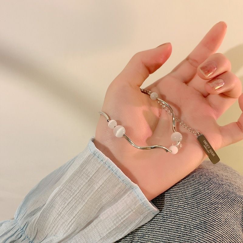 Bracelet minimaliste élégant en perles pierre œil de chat_voghion.com