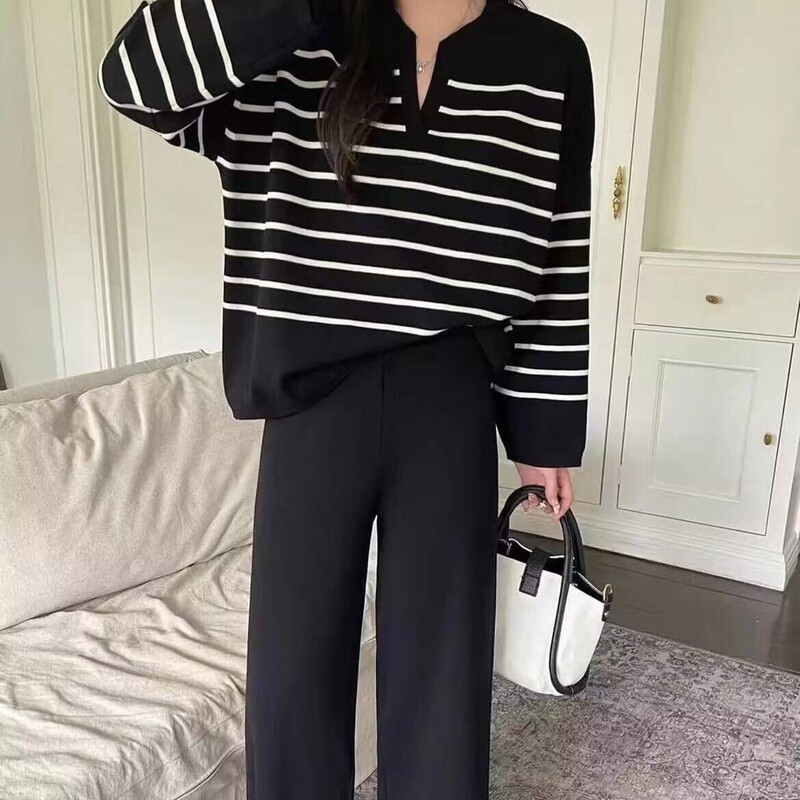 2026 Autumn Casual High-End Fashion V-Neck Fine Striped Loose Top + High-Waisted Wide-Leg Pants Knit Two-Piece Set