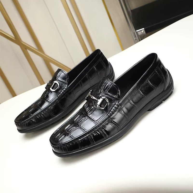 Новые высококачественные мужские туфли с крокодиловым узором, мужские повседневные кожаные туфли из телячьей кожи, модные и стильные лоферы на мягкой подошве.