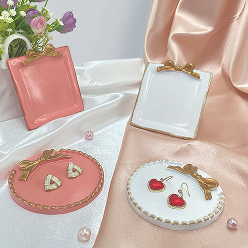 Wholesale resin jewelry dish photography display piece round tray decoration home storage tray heat insulation coaster