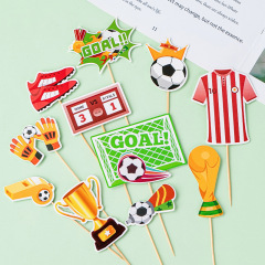 ワールドカップのケーキの装飾の挿し込みの男の子のサッカーチームのファンの誕生日のパーティーのデザートの台の置物の装飾のプラグイン