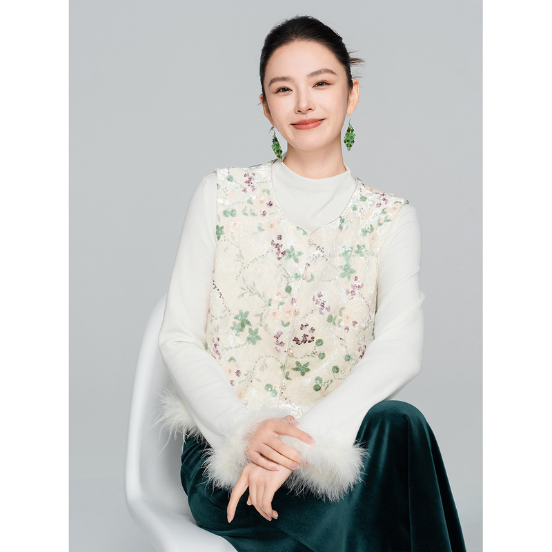 【Zhihetang】2026 Spring New Style New Chinese Style National Style Women's Velvet Patchwork Furry Layered Vest